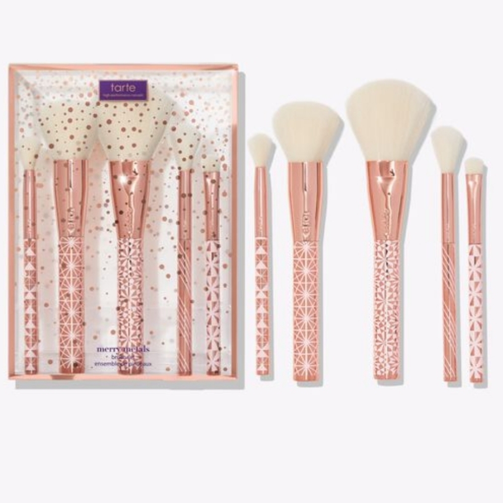 Host pick Nib Tarte brush set